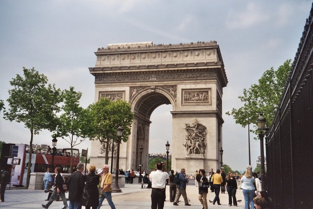 Paris  Arc du Triomph 14.JPG